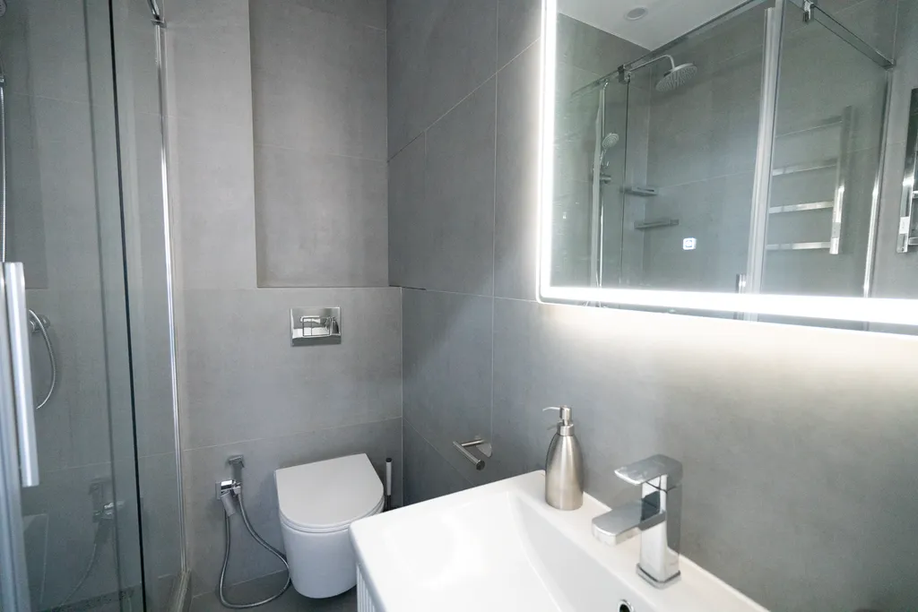 Дизайнерские апартаменты LS-LUX-SOFT BLUE с видом на море и горы