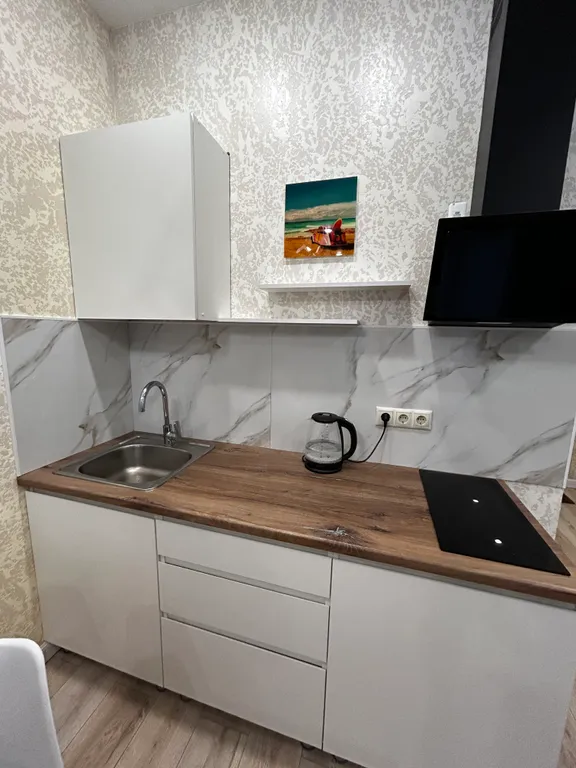 Уютная студия с видом на лес