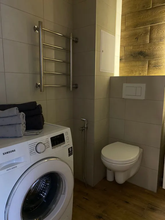 Уютная студия в зеленом массиве