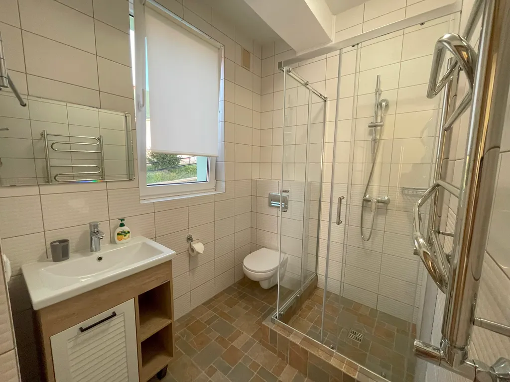 Коттедж Сдвоенные апартаменты с просторной солнечной террасой — Нижнее Учдере