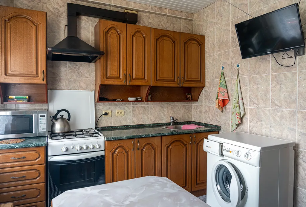 Уютная квартира в центре — аренда посуточно в Лазаревское