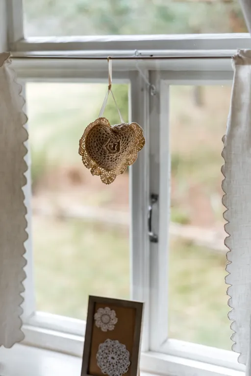 Хутор в лесу Розовый шмель