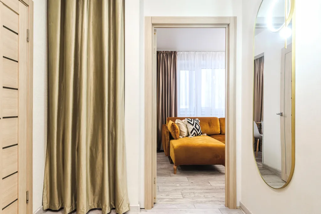 Атмосферная двухкомнатная квартира