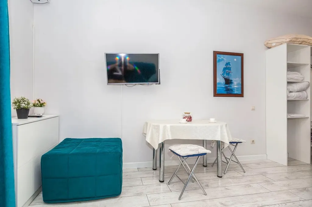 Квартира Квартира Студия у моря с теплым бассейном — Сириус