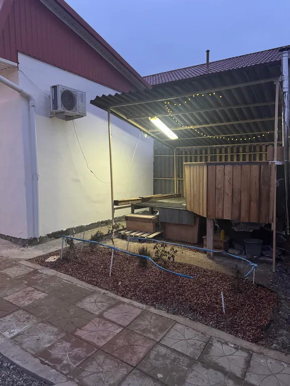 Дом с банный чаном и бассейном на берегу