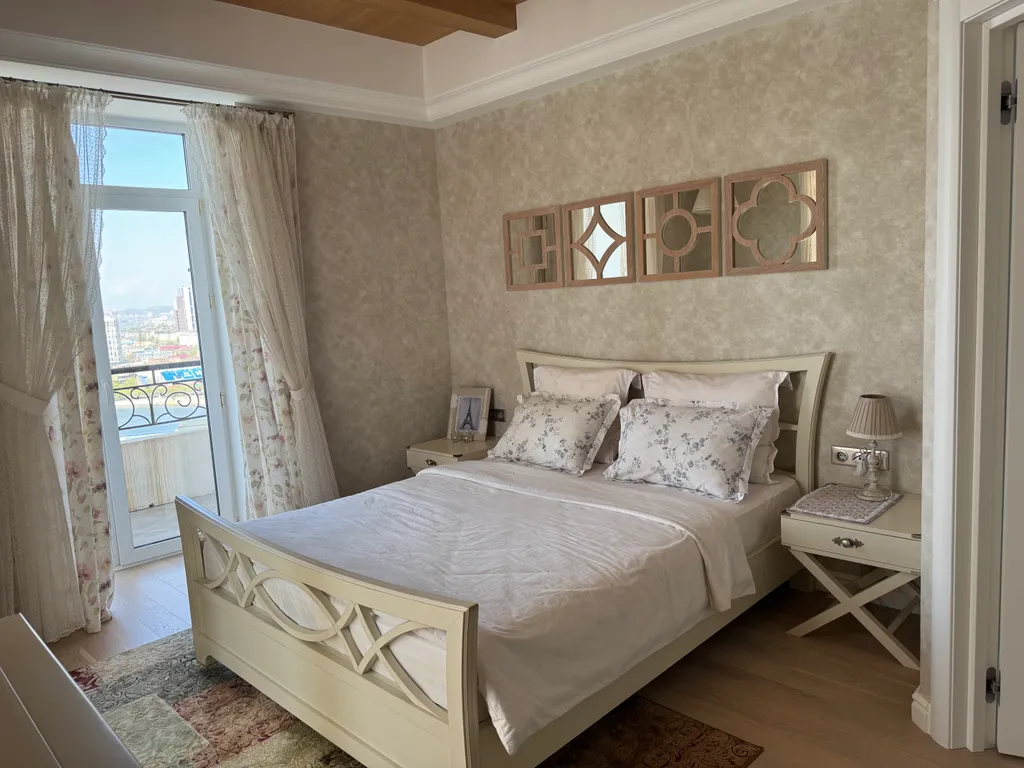 Квартира премиум класса, в центре города с видом на море