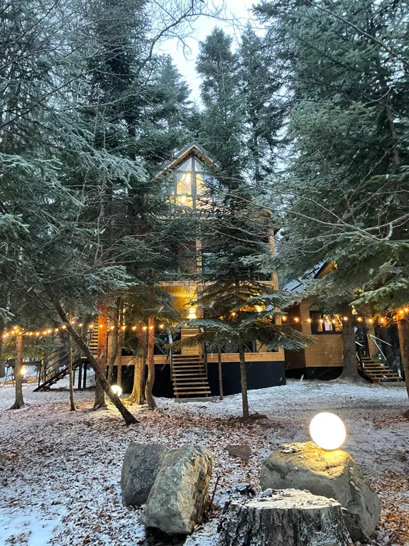 Апартаменты в коттедже 2 этаж четырёхместные