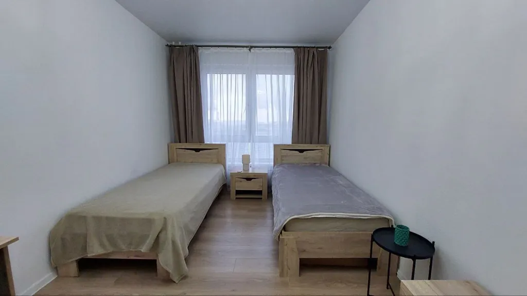 Евродвушка у метро Яхромская, рядом зелёный парк