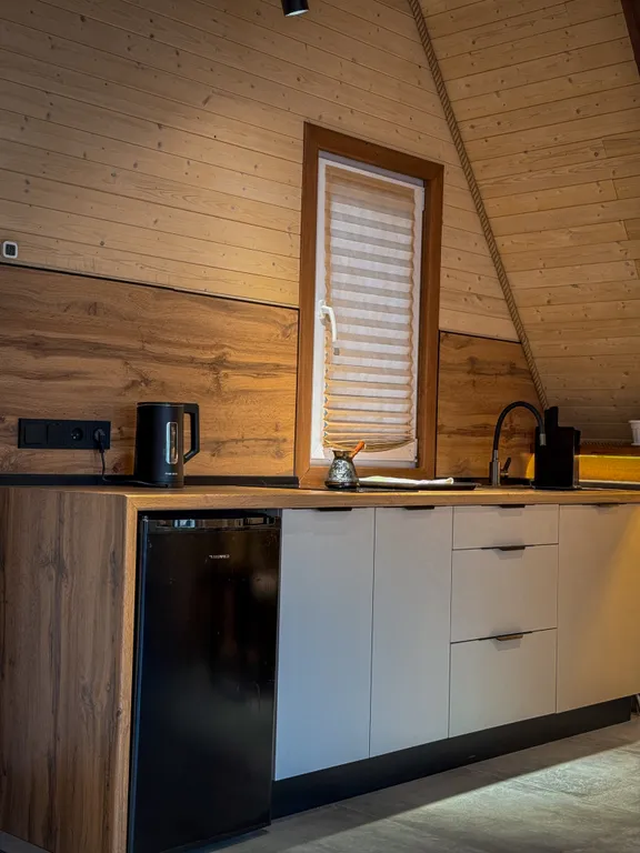 Уютные домики a-frame в горах