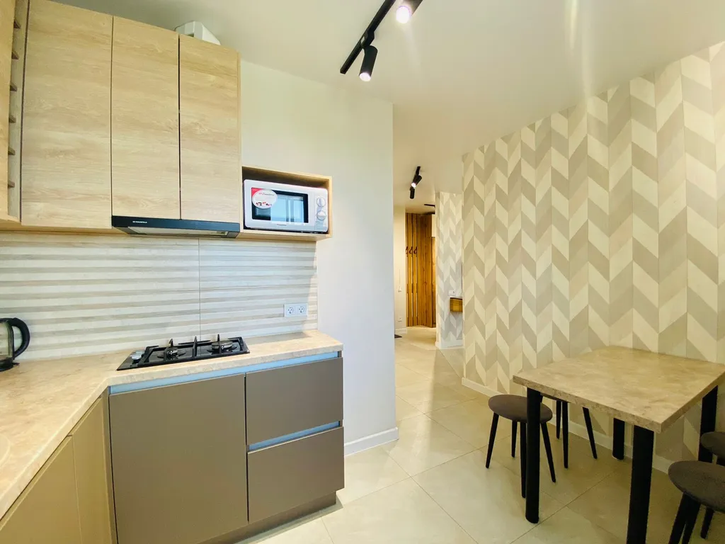 Двухкомнатный апартамент с красивым видом и евроремонтом