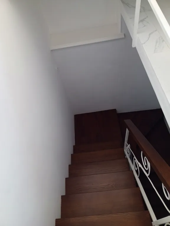 Двухкомнатный с балконом