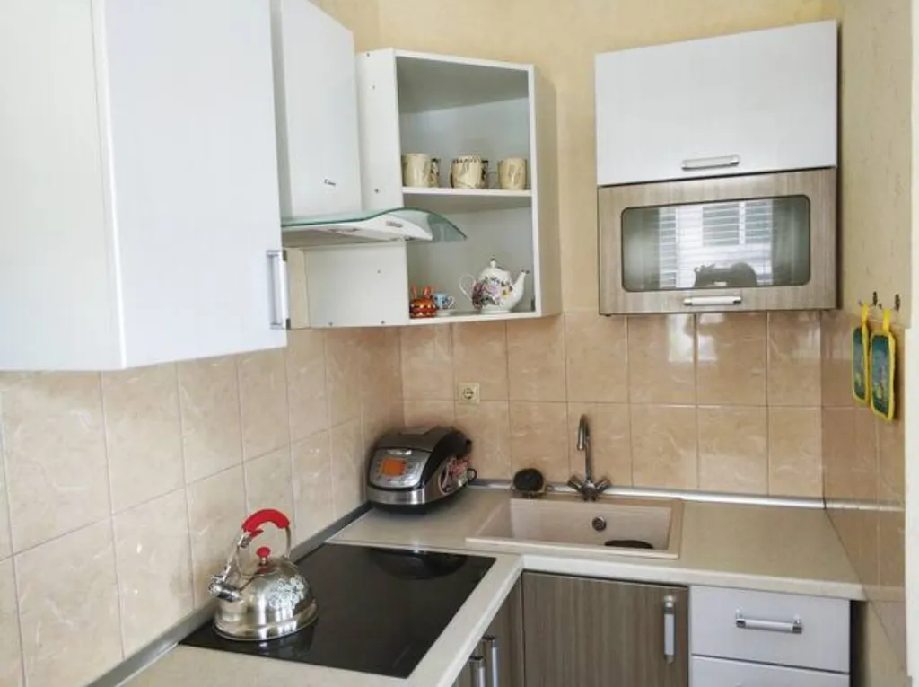 Квартира с балконом с видом на горы