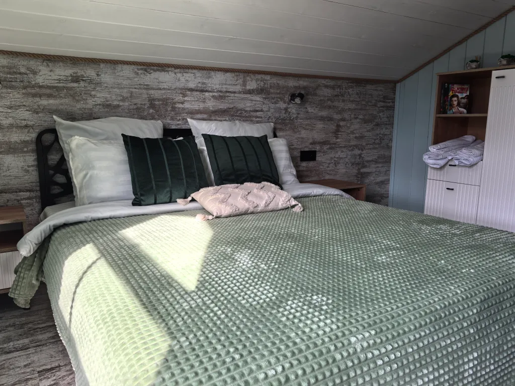 Дом с кедровой баней и термо-бассейном