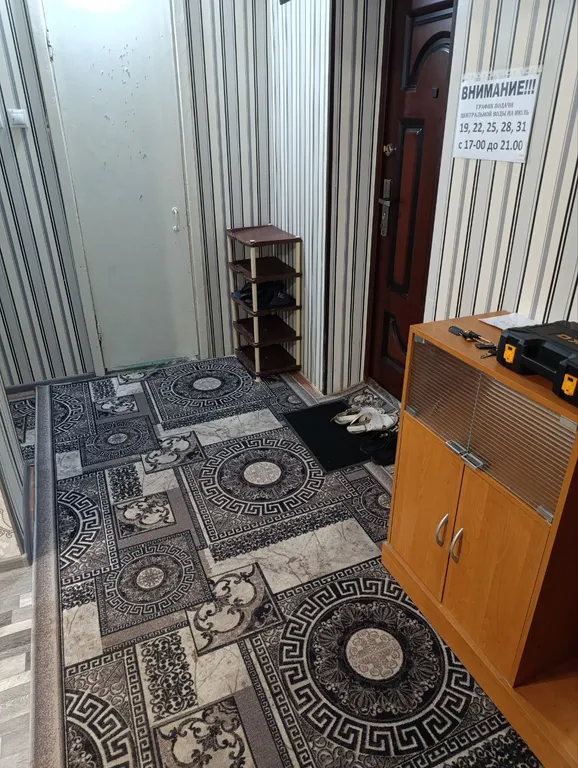 1-комн кв с водой в Шахтёрске