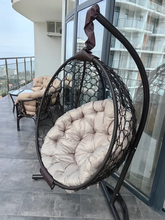 Дизайнерские апартаменты с видом на горы и море