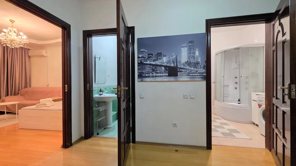 Евротрешка с 2-мя кроватями и раскладным диваном в центре