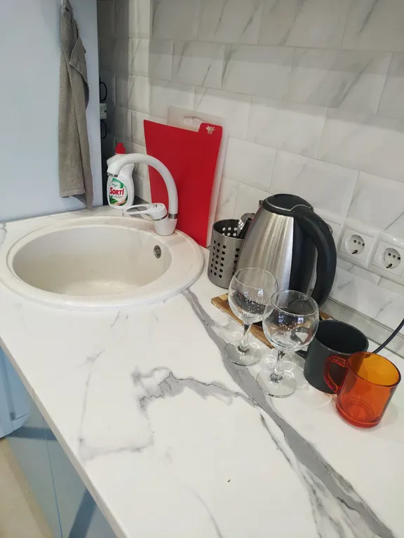 Чистая уютная студия с хорошим ремонтом