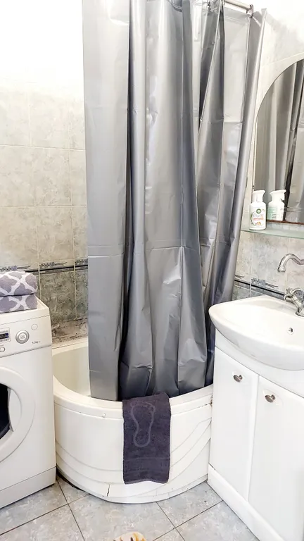 Уютная 2 к- квартира возле Ледового дворца