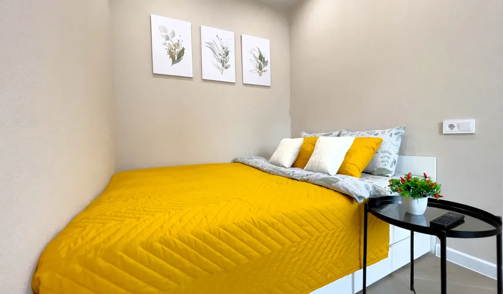 Квартира Апартамент рядом с поликлиниками — Тюмень