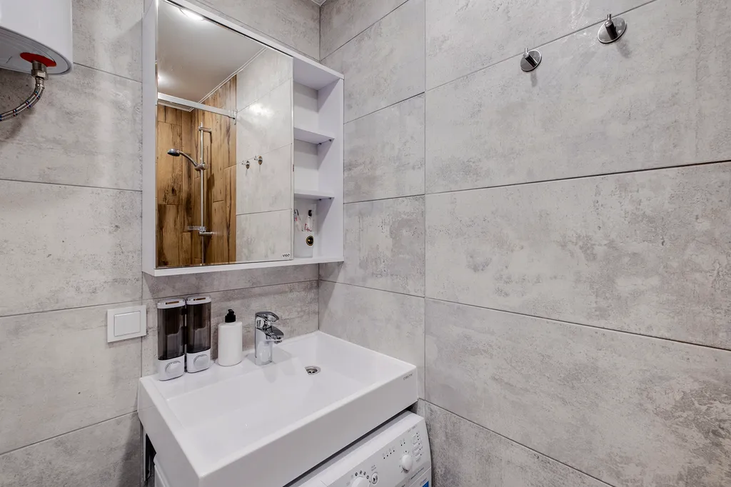 Студия напротив медицинского центра