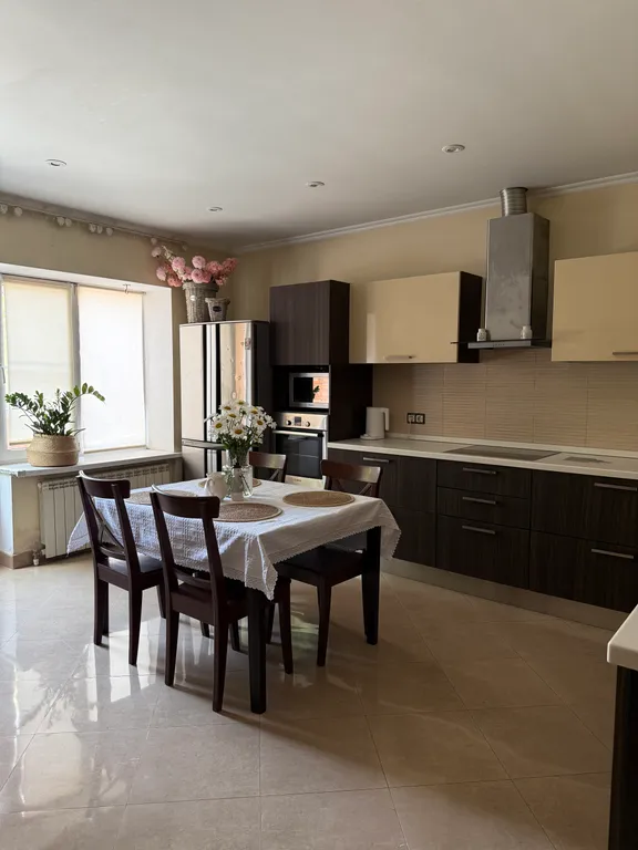 Коттедж Дом с садом в центре рядом с набережной — аренда посуточно в Ростов-на-Дону