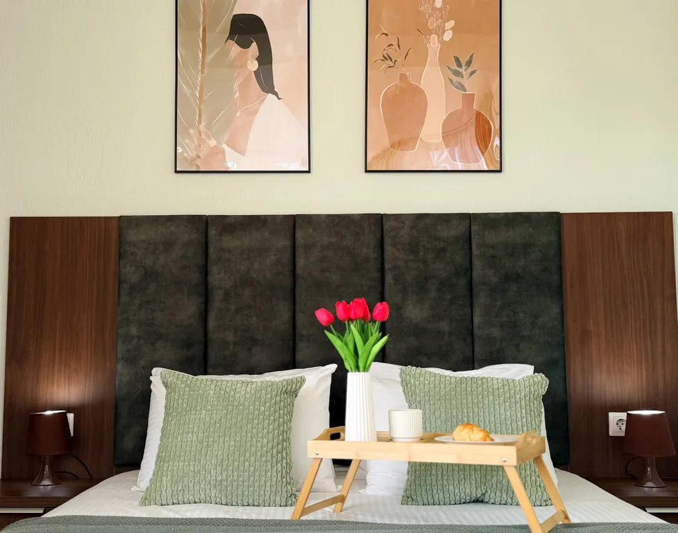 Апартаменты с видом на море. 3 минуты до пляжа. Для пятерых