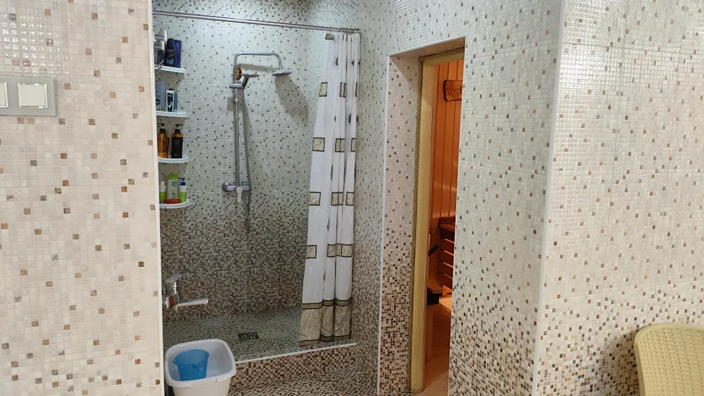 Сауна с бассейном в отдельном доме в пригороде