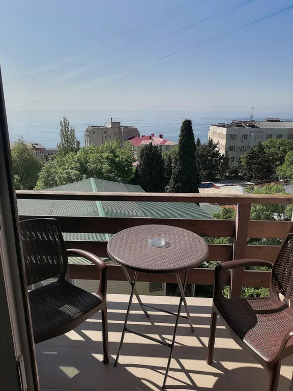 Квартира Апартаменты с видом на море — аренда посуточно в Алупка