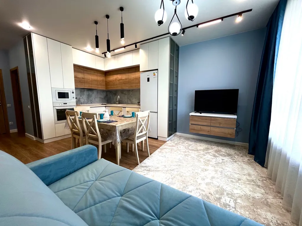 3-х комнатная квартира в ЖК "Раимбек» центр, метро & питьевая вода