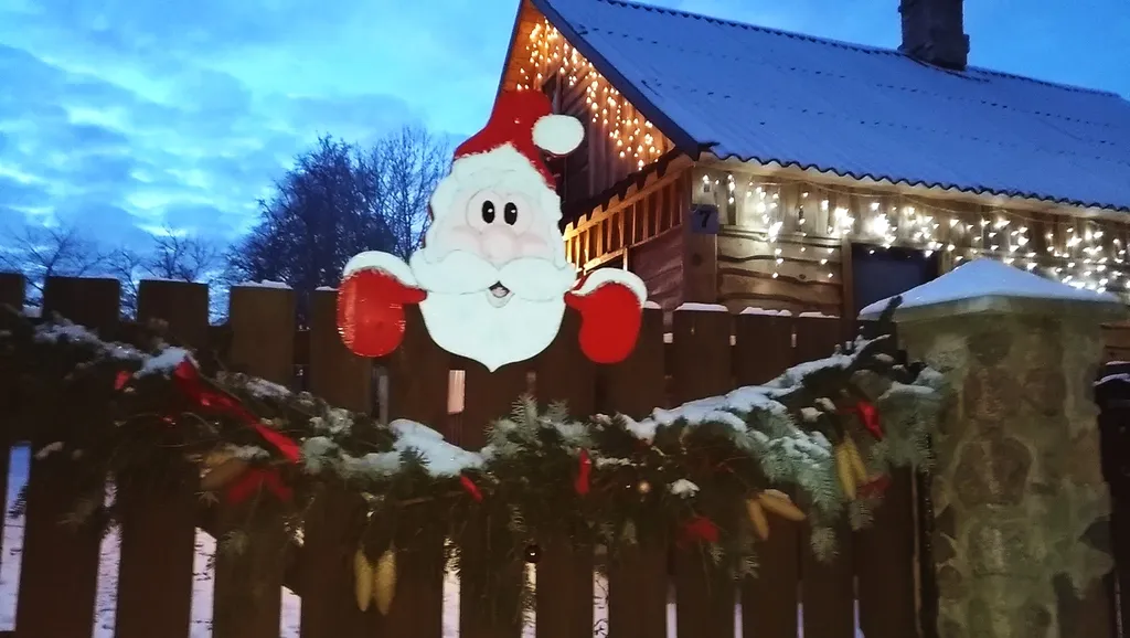 Агроусадьба в хуторской тиши с камином, сеновалом и сном на пчелах