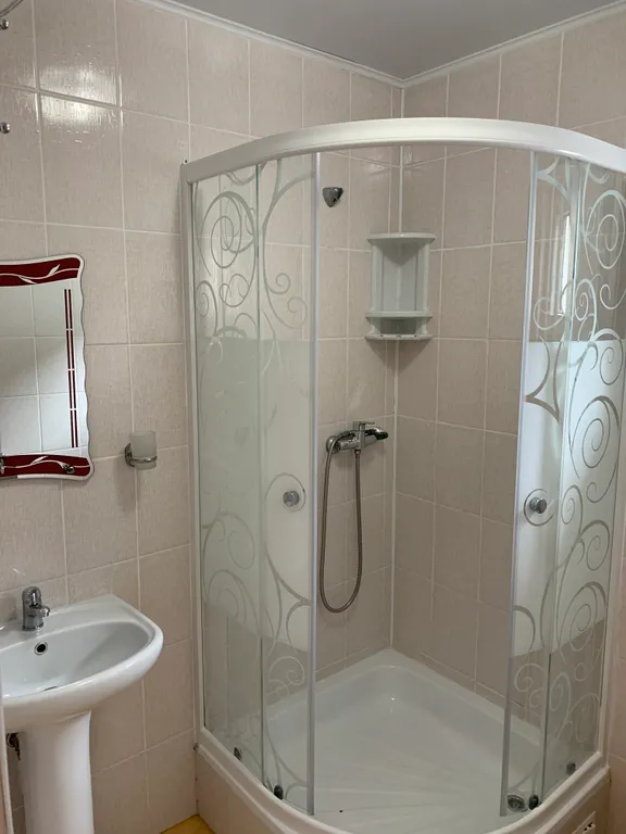 Идиллия уютного домика на море