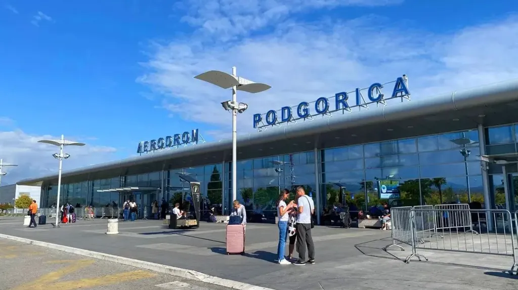 MonteBar1 часть дома с отдельным входом