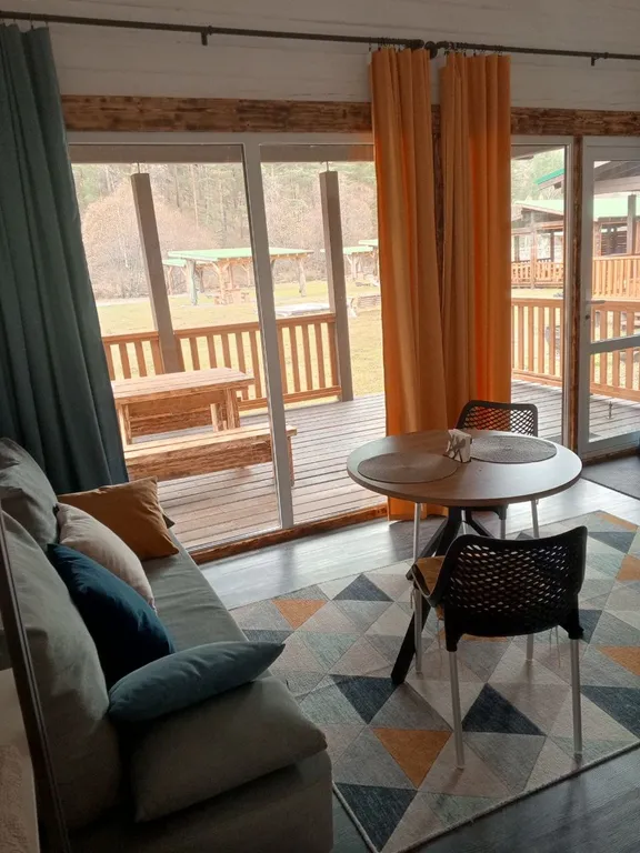 Уютный дом вдали от шума