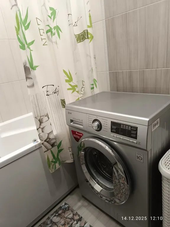 Уютная современная квартира с джакузи