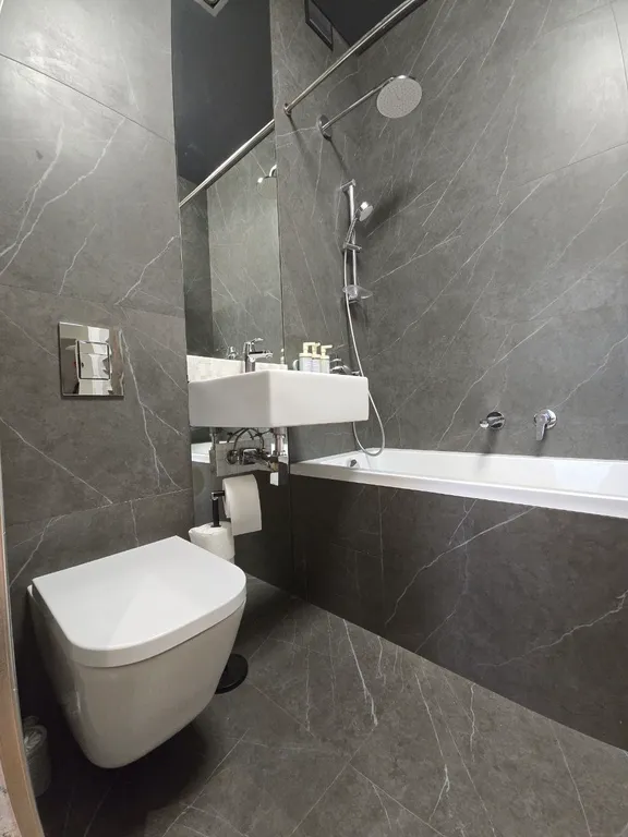 Квартира на римской с видом на центр