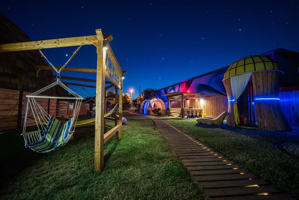 Уникальный двухкупольный дом-бунгало