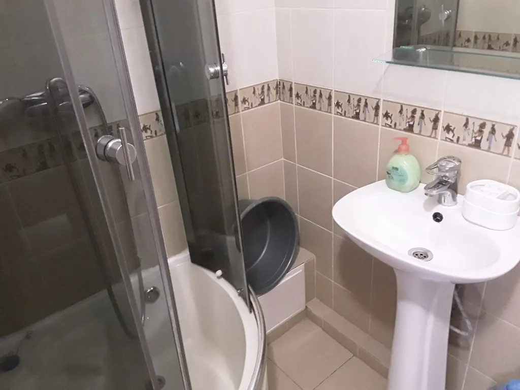 Трёхместный номер с 2 кроватями, с балконом и кухней