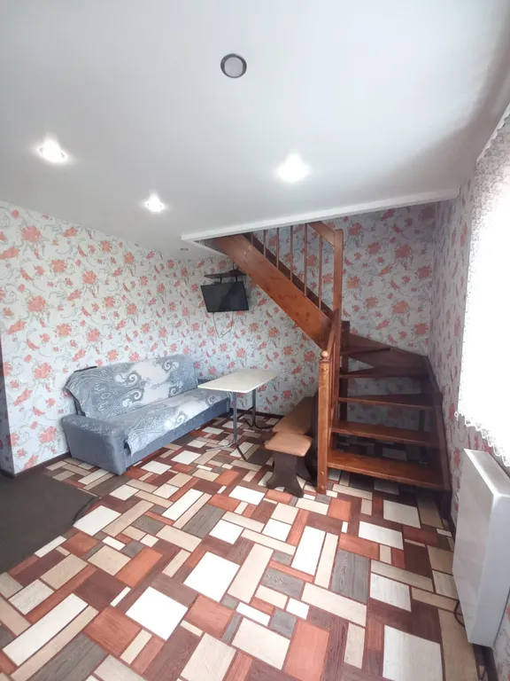 Уютные апартаменты со своей парковкой (рядом центр томографии, аэропорт)