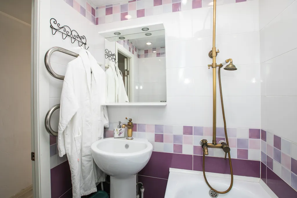 1 комн. с балконом большой кроватью