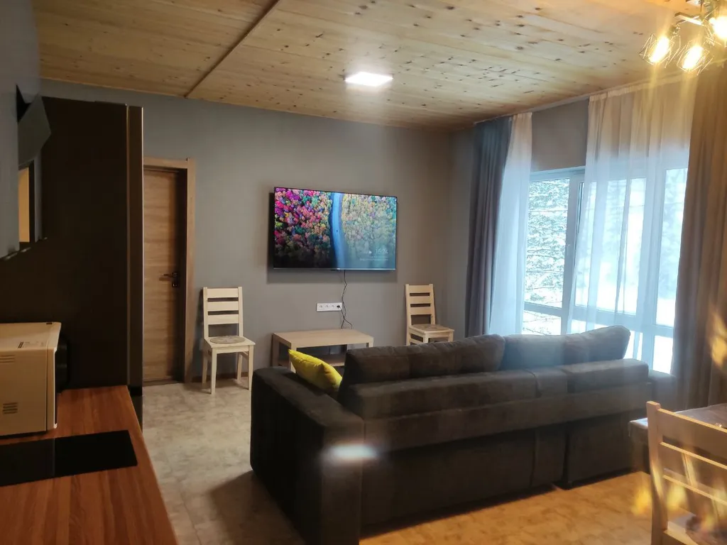 Апартамент 3 спальни + 2 с/у на 3-м этаже