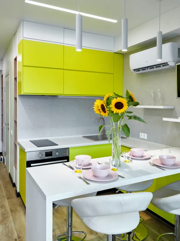 Двухкомнатная квартира на берегу моря