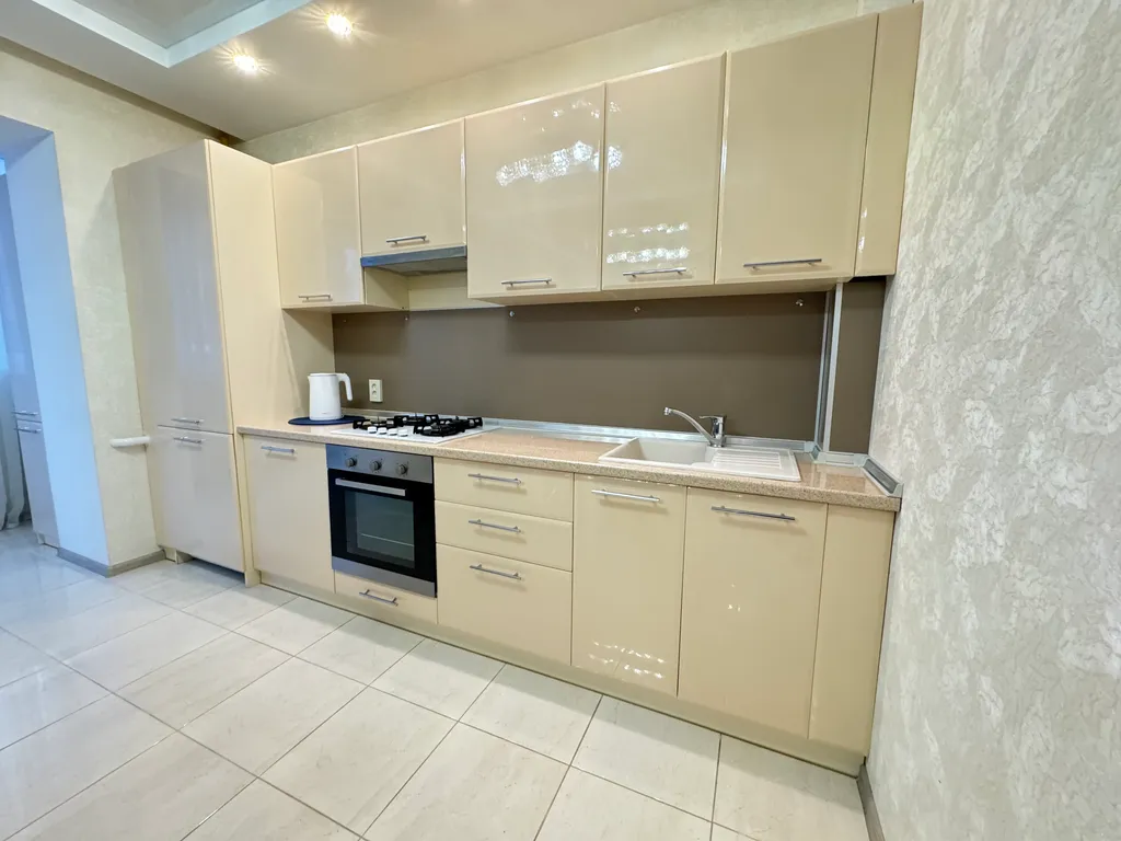 Новая студия вблизи с источниками в микрорайоне « курортный»