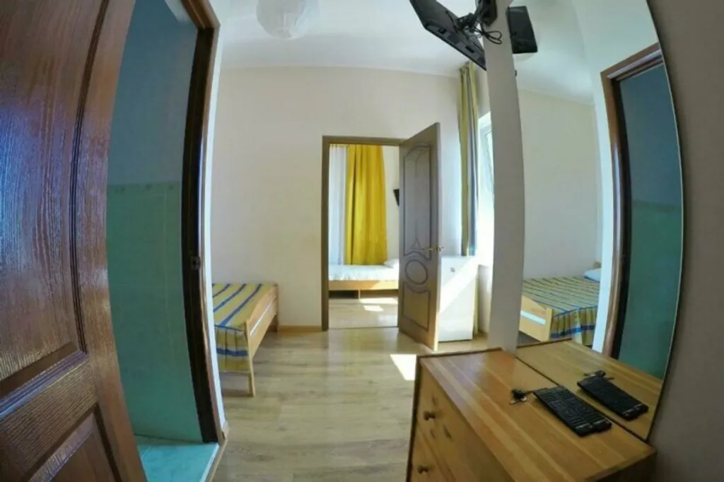 Квартира Квартира Четырехместный номер люкс с доп. местом и балконом с видом на море — Лазаревское