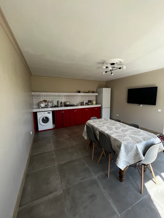 Домик с видом на горы