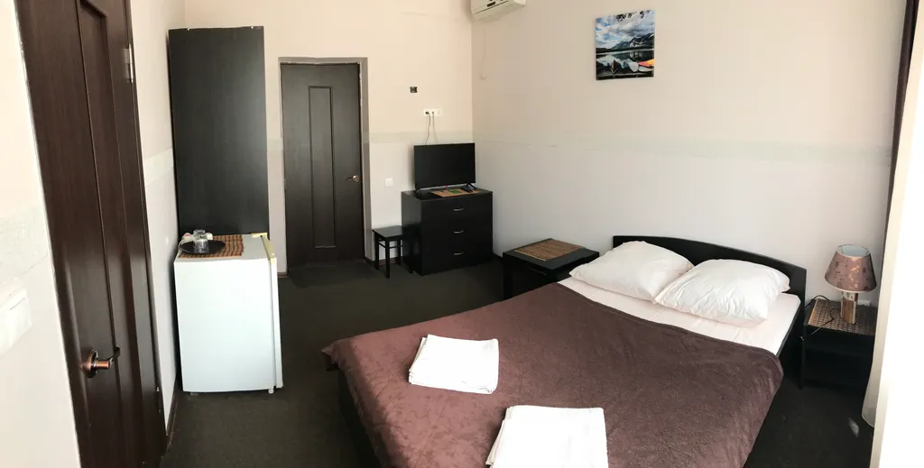 Квартира Комната с двухспальной кроватью — Анапа