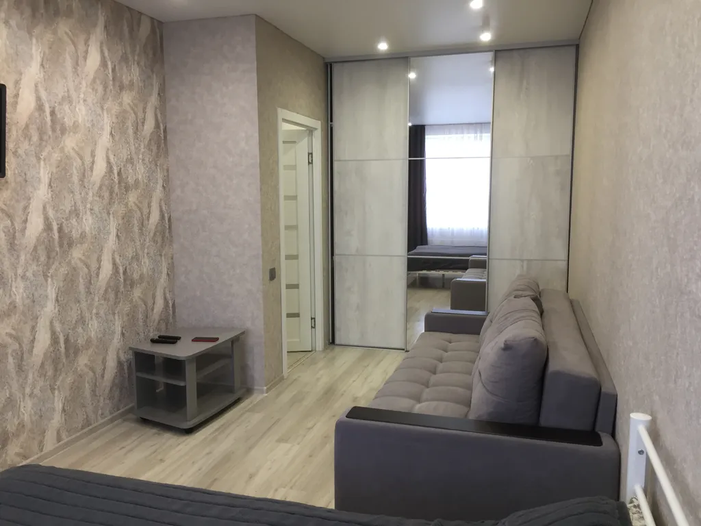 Светлая квартира у ж/д вокзала