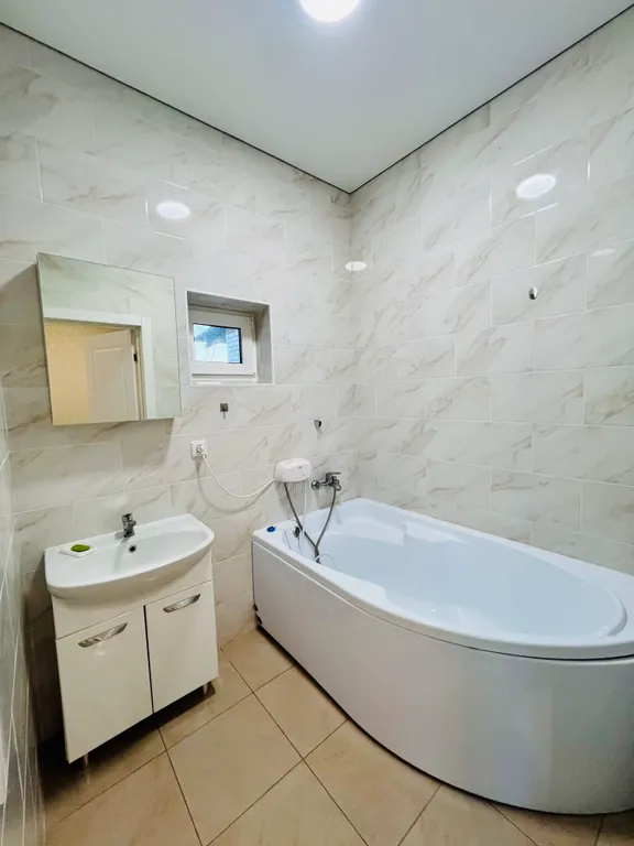 Коттедж Коттедж Прагматичная абстрактность в сердце Элисты — Элиста