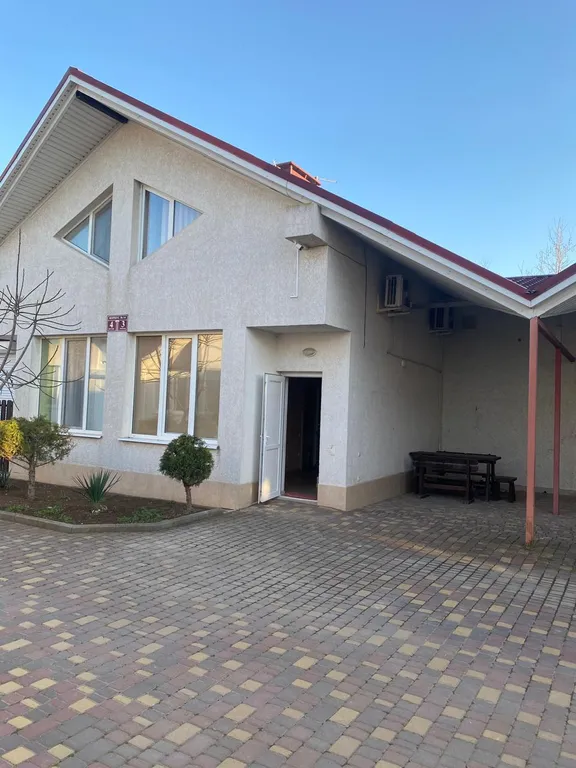 Семейный коттедж-таунхаус — аренда посуточно в Евпатория