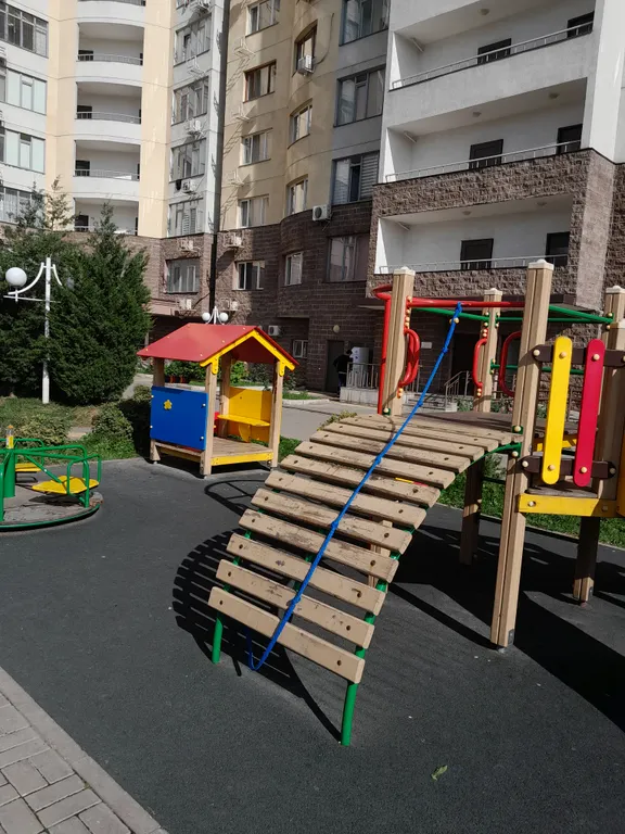 Уютная и просторная квартира в ЖК Навои около ТРЦ Мега-Алматы