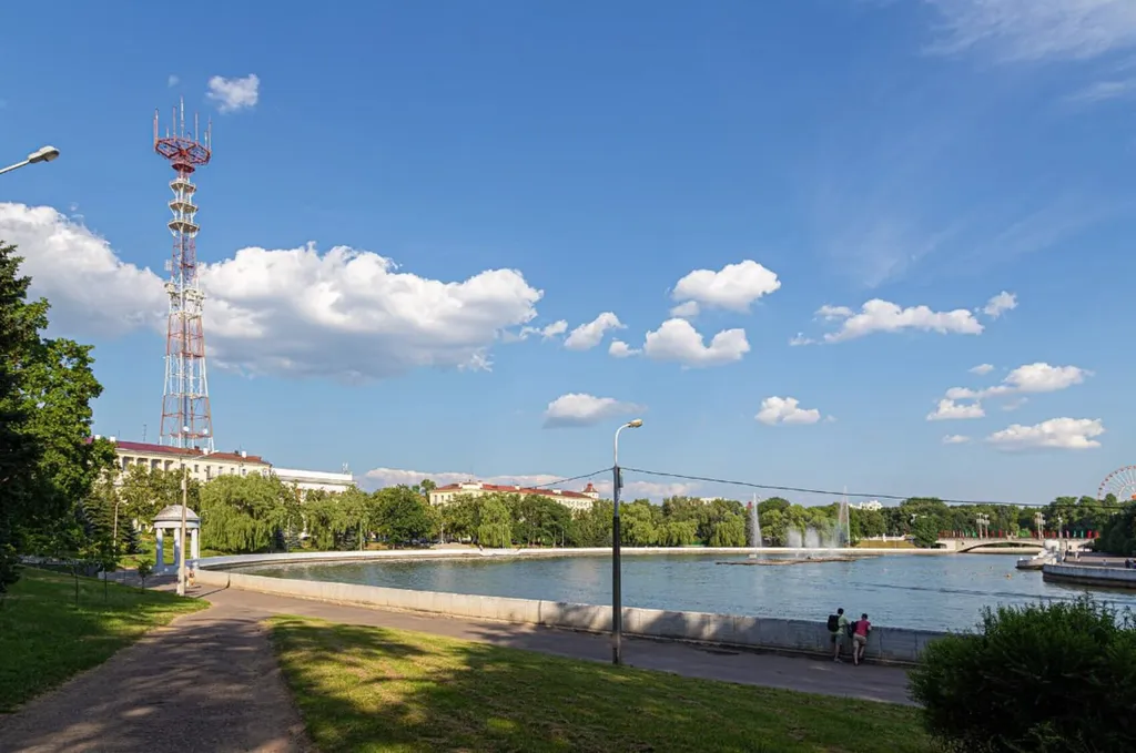 Комфортный апартамент с видом на Свислочь